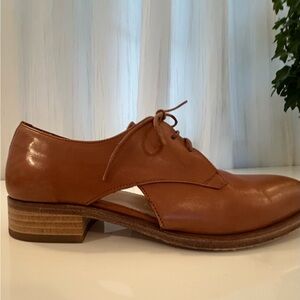 Pertini Women's Lace-Up Elegant Tan Leather Oxford Shoes Size 35EU, US size 4,5